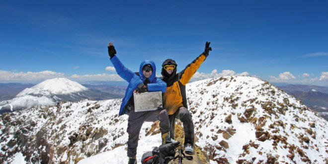 Höchste Glücksgefühle auf dem Gipfel des Ojos del Salado, 6893 m. in Chile